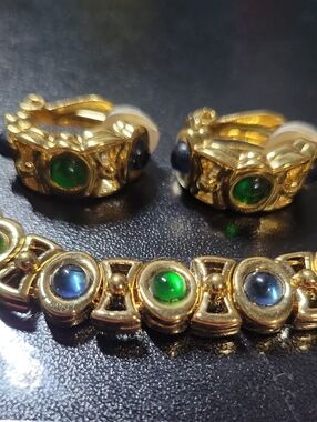 Vintage D'orlan Gold-Tone Green and Blue Cabochon Link Neacklace Clip On Earring
